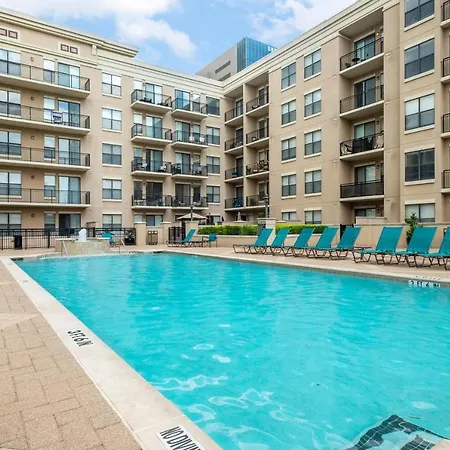 2Br Executive Suite With Pool, Gym And Fast Wi-Fi By Envitae